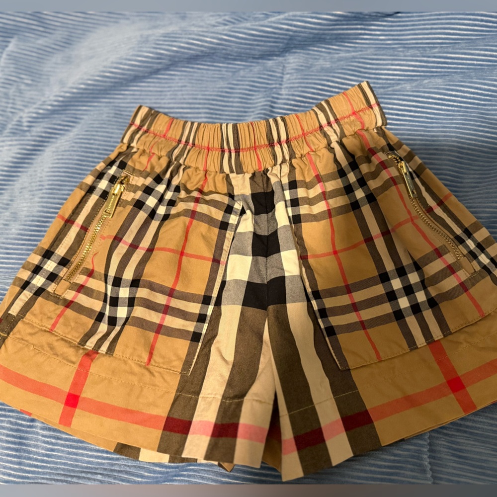 Burberry Girl Shorts 4YR